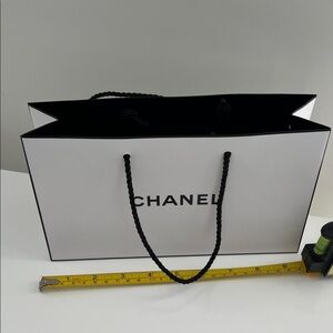 💯 Authentic CHANEL beauty paper bag